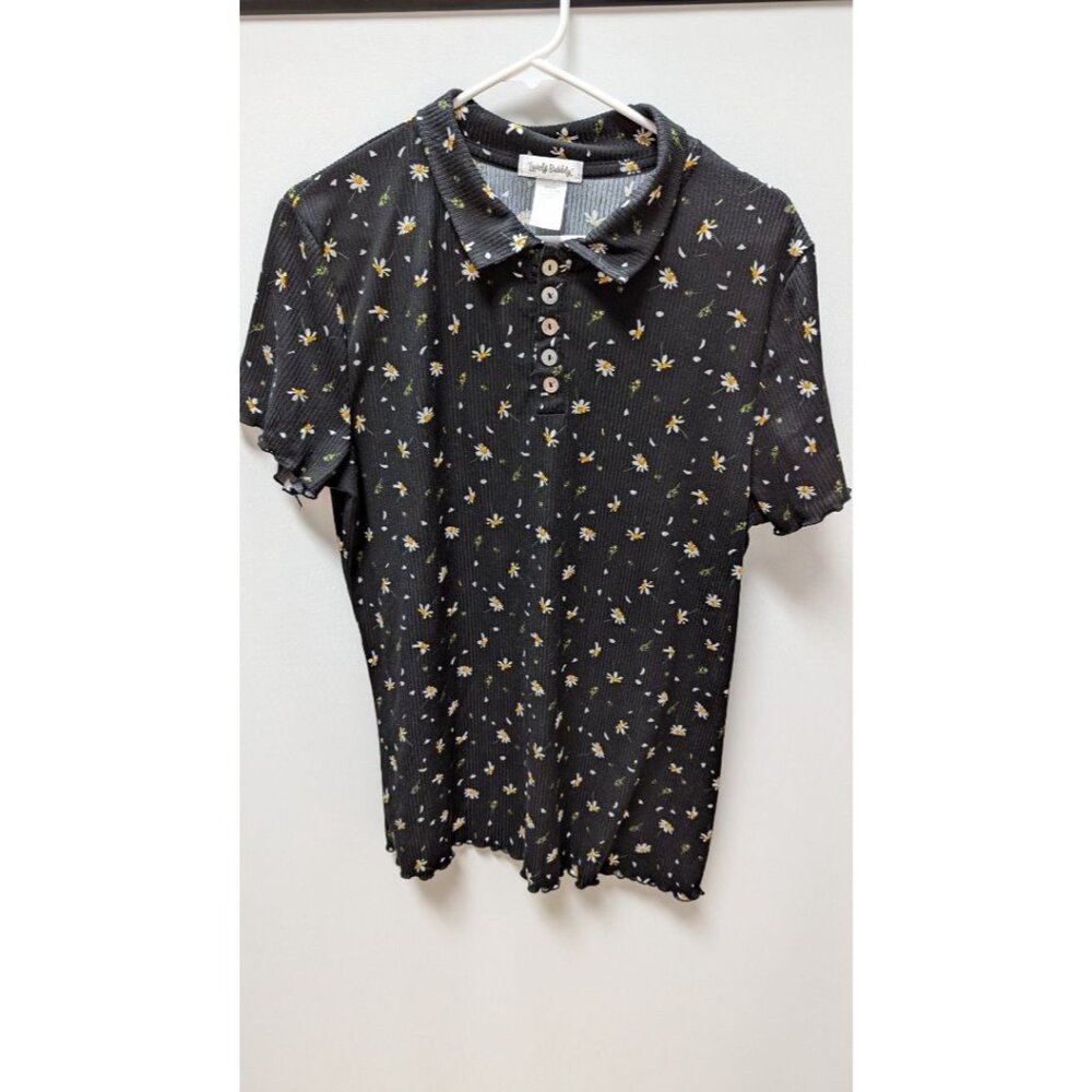 Lovely Bubbly Black Daisy Floral Ribbed Blouse